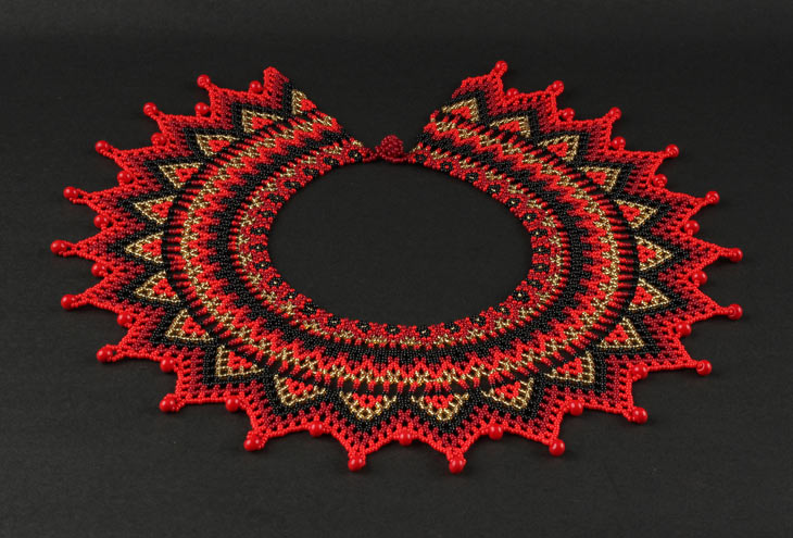 Embera Necklaces beaded with Chakiras - Umada Fur Embera Necklace