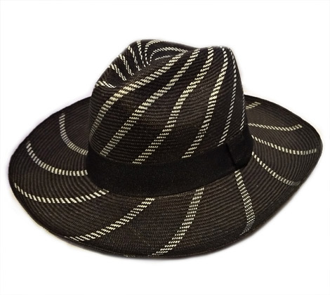 https://www.productosdecolombia.com/media/micrositios/sombreros-de-sandona-hats/sombrero-sandoneno-superfino-oscuro-35.jpg